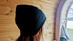 Sauna Mütze von WLLNSS für ein noch längeres Saunavergnügen